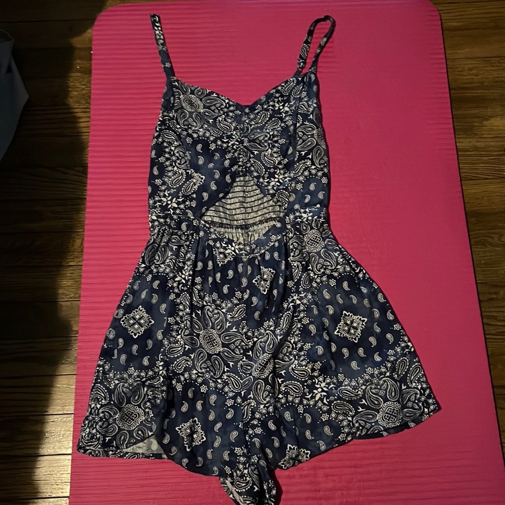 Hollister romper